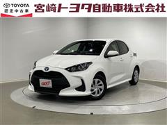 ヤリス ハイブリッド X