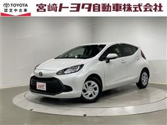 トヨタ アクア X