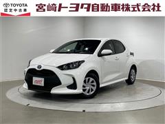 ヤリス ハイブリッド X