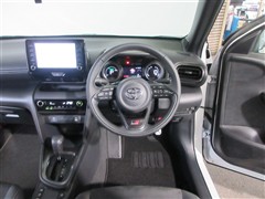 ヤリスクロスHV GR スポーツ