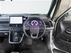 ヴォクシー HV S-Z