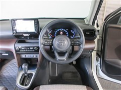 ヤリスクロス HV Z