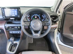 ヤリスクロス HV Z