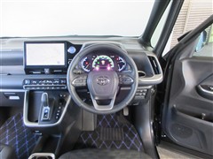 ヴォクシー HV S-Z