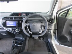 アクア S スタイルブラック