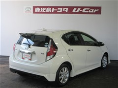 アクア S スタイルブラック