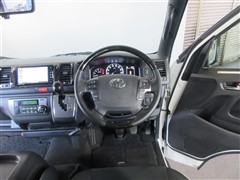 ハイエースVスーパーGLダークP2