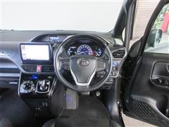 エスクァイアHV GIプレミアBテーラ