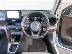 ヤリスクロス HV Z