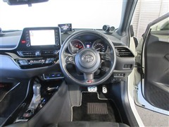 C-HR S-T GRスポーツ