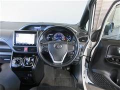 エスクァイアHV GIプレミアムBLテ