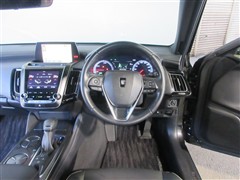 クラウン HV RS アドバンス