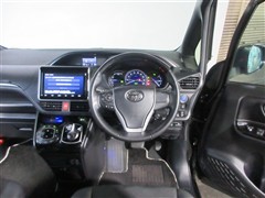 エスクァイアHV GIプレミアBテーラ