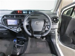 アクア S スタイルブラック