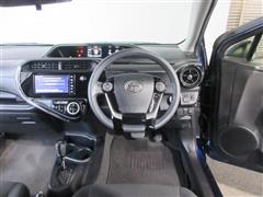 アクア S スタイルブラック