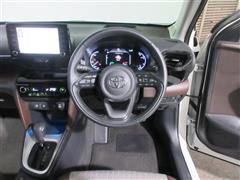 ヤリスクロス HV Z