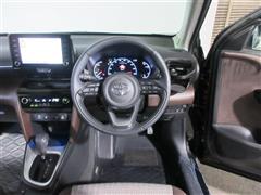 ヤリスクロス HV Z