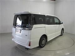 ヴォクシー HV ZS