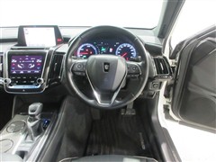 クラウン HV RS アドバンス