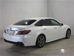 クラウン HV RS アドバンス