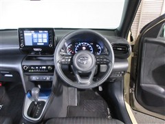 ヤリスクロス HV Z