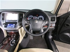 クラウン ロイヤルサルーン