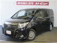 トヨタ　エスクァイアHV GIブラックテーラー