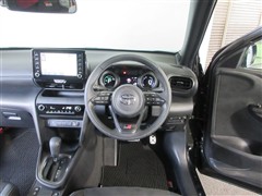 ヤリスクロス HV GRスポーツ