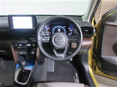 ヤリスクロス HV Z