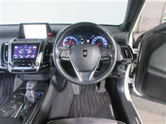 クラウン HV RS アドバンス