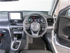 ヤリスクロス HV G