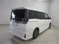ヴォクシー ZS