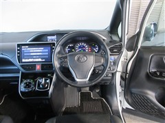 ヴォクシー HV ZS キラメキ3