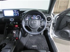 IS300h バージョンL