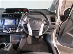 プリウスアルファ G