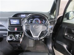 エスクァイアHV GIブラックテーラー