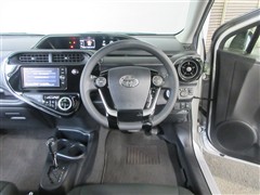 アクア S スタイルブラック