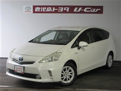 プリウスアルファ S