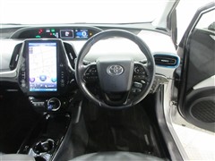 プリウスPHV A ユーティリティ+
