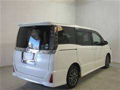 ヴォクシー ZS