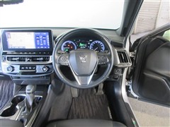 クラウンHV RS アドバンス