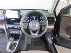 ヤリスクロス Z