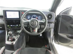 GRヤリス RZ ハイパフォーマンス