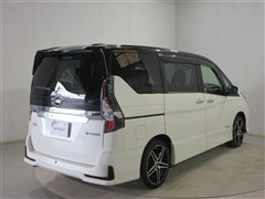 セレナHV EパワーハイウェイスターV