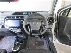 アクア S スタイルブラック