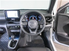 ヤリスクロス HV Z