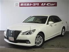 トヨタ　クラウン ロイヤルサルーン
