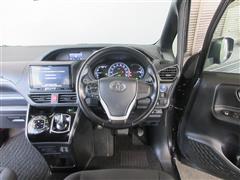 エスクァイア HV XI