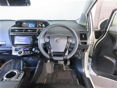 プリウスアルファSチューンブラック2