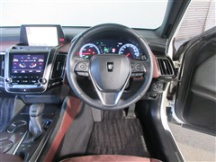 クラウン HV RS アドバンス